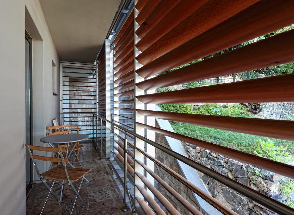 Deris Bosphorus Lodge Apartments イスタンブール エクステリア 写真
