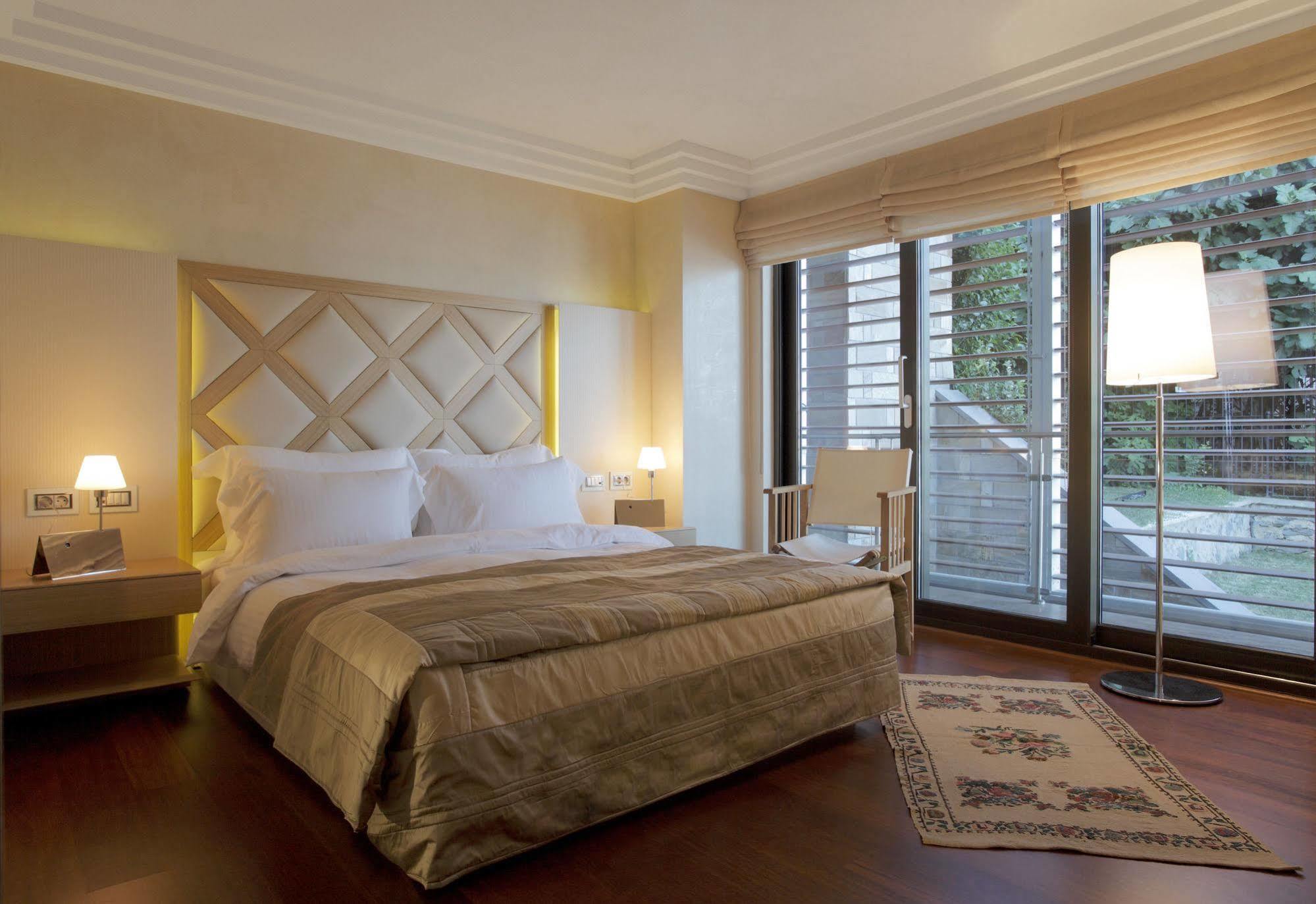 Deris Bosphorus Lodge Apartments イスタンブール エクステリア 写真