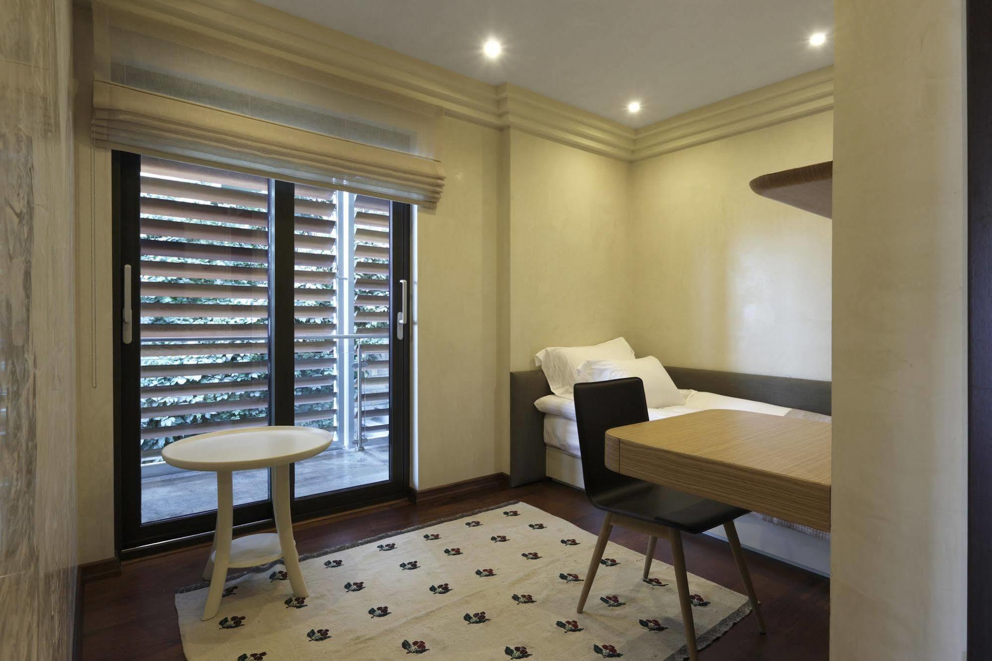 Deris Bosphorus Lodge Apartments イスタンブール エクステリア 写真
