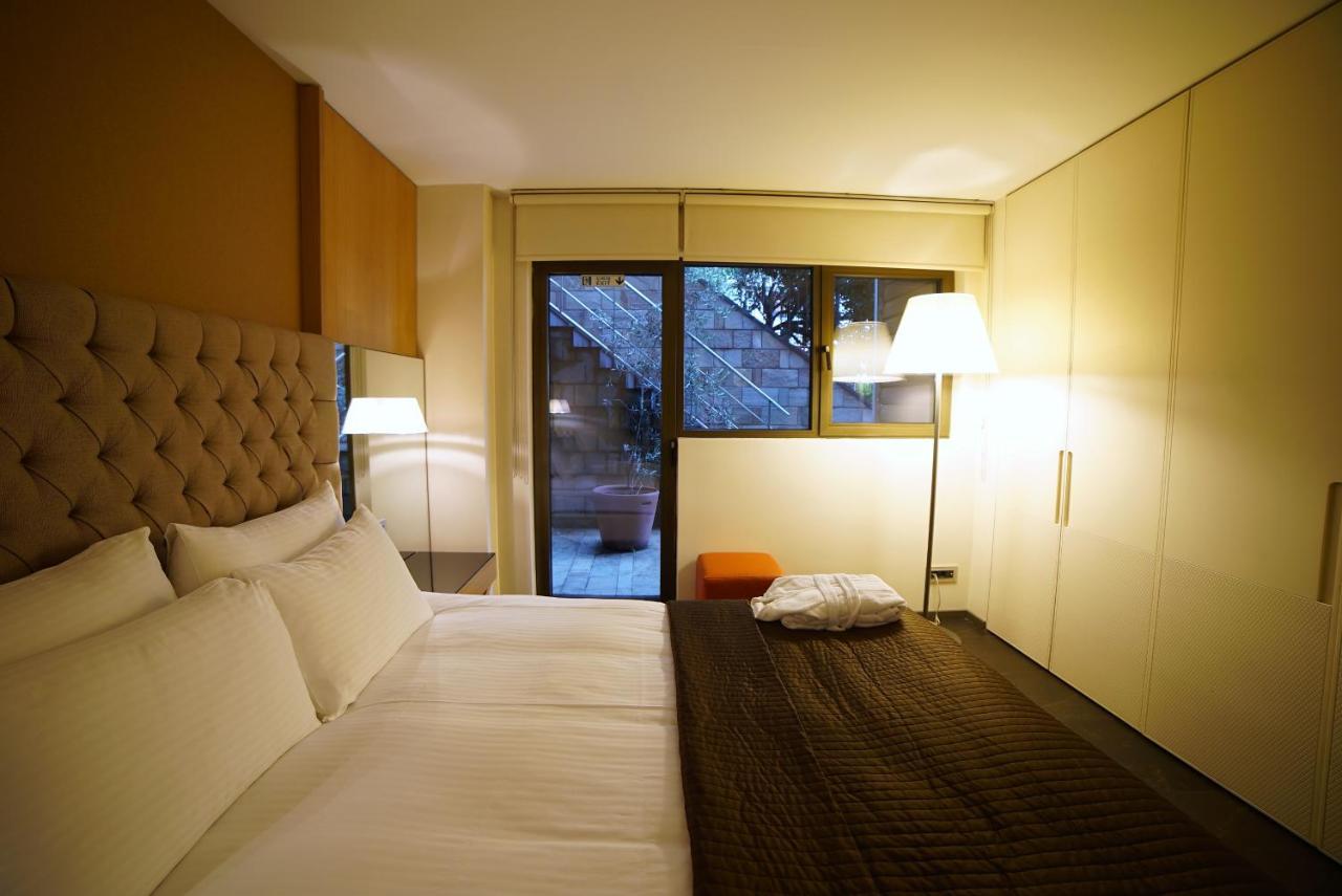 Deris Bosphorus Lodge Apartments イスタンブール エクステリア 写真