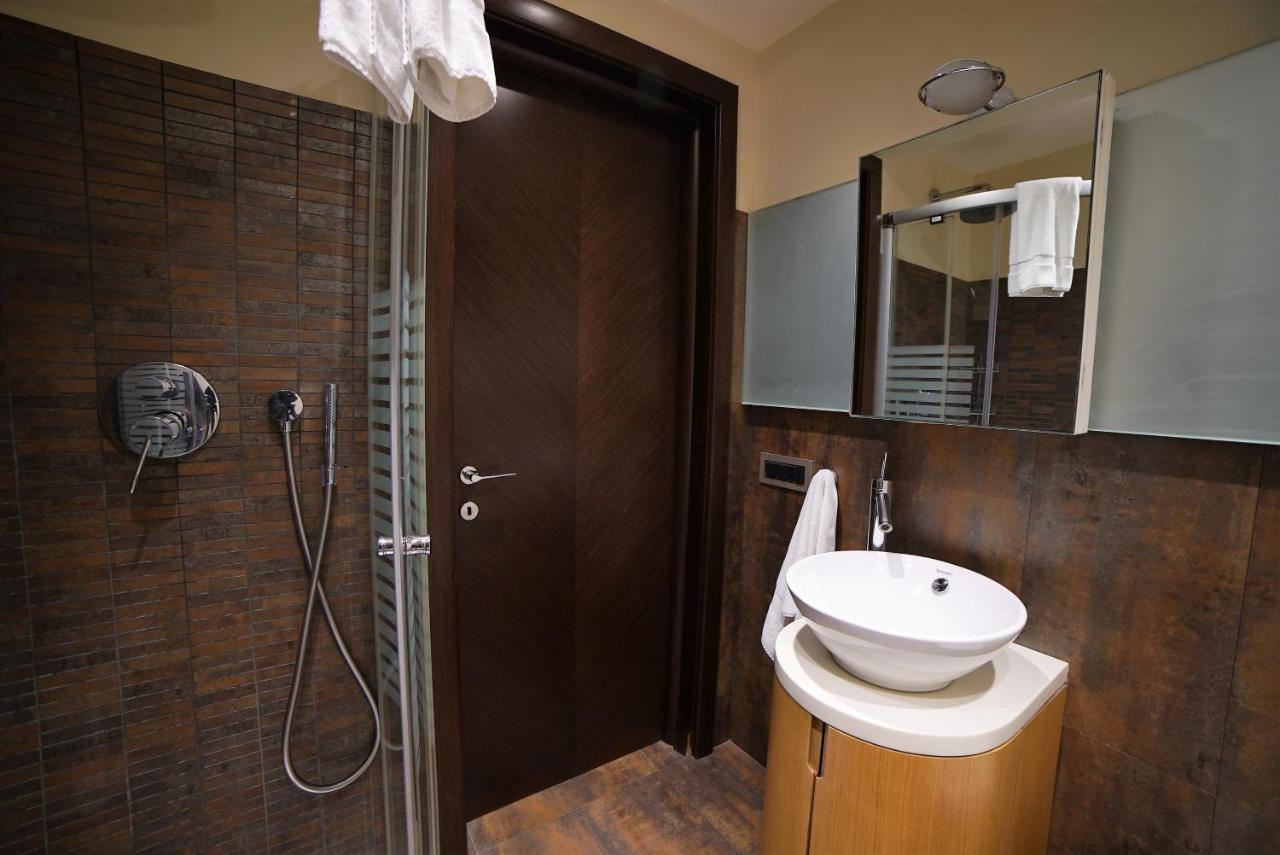 Deris Bosphorus Lodge Apartments イスタンブール エクステリア 写真
