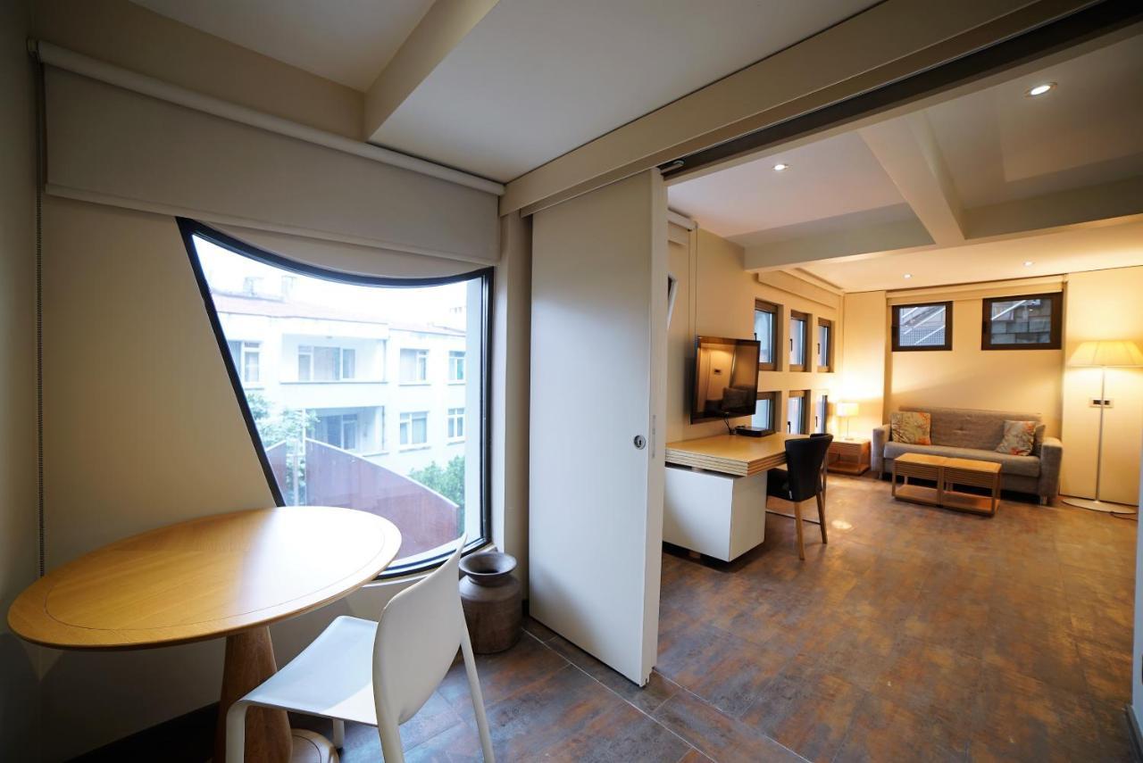 Deris Bosphorus Lodge Apartments イスタンブール エクステリア 写真