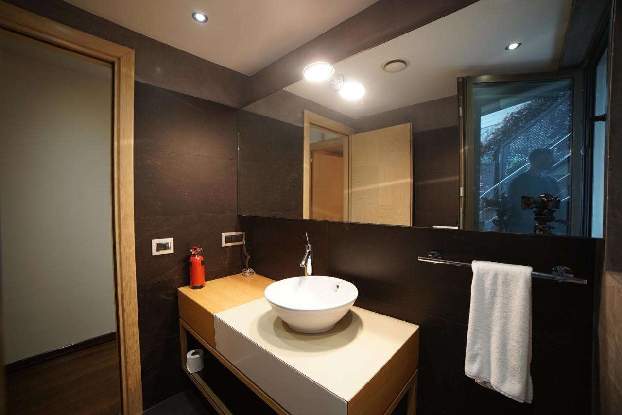 Deris Bosphorus Lodge Apartments イスタンブール エクステリア 写真